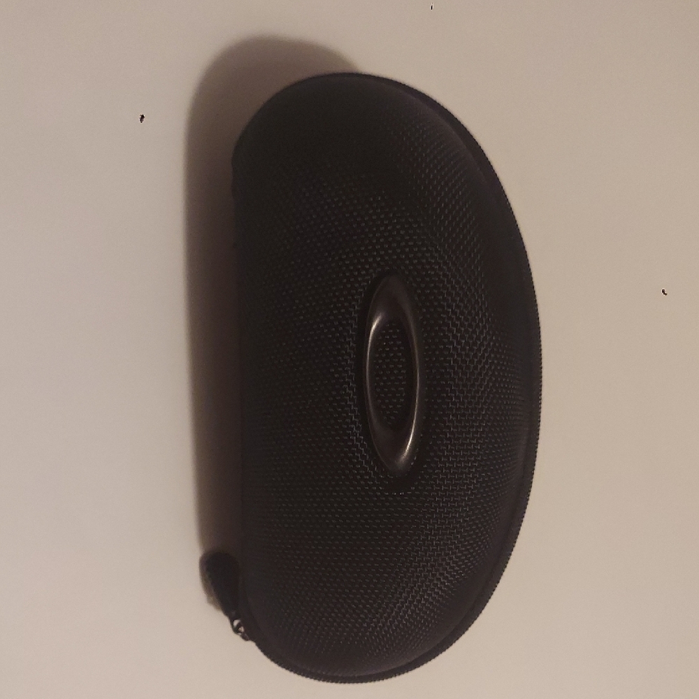 Black Sunglasses Case
